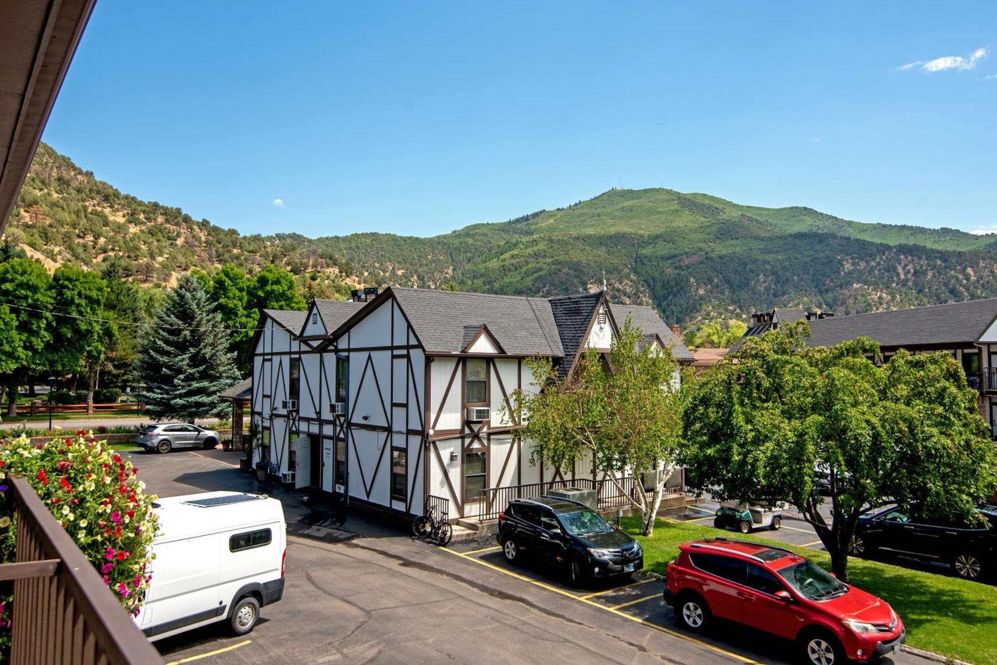 Silver Spruce Inn Glenwood Springs Exterior foto
